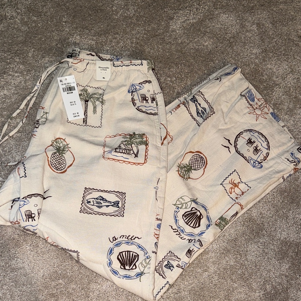 Abercrombie & Fitch Cream Tropical Stamp-Print Linen Pants